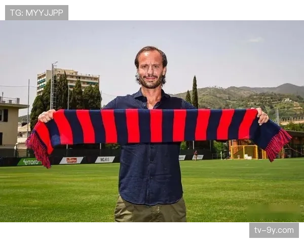 热那亚主帅吉拉迪诺在赛前发布会确认，主力前锋雷特吉已恢复全队合练。